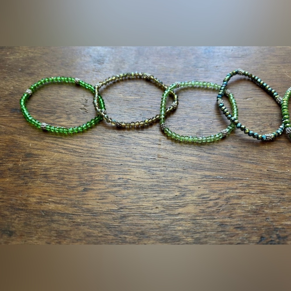 Green Bracelet set - Picture 3 of 5